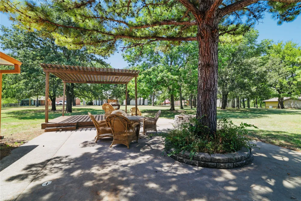 14208 Bois D Arc Road Kingston, OK 73439