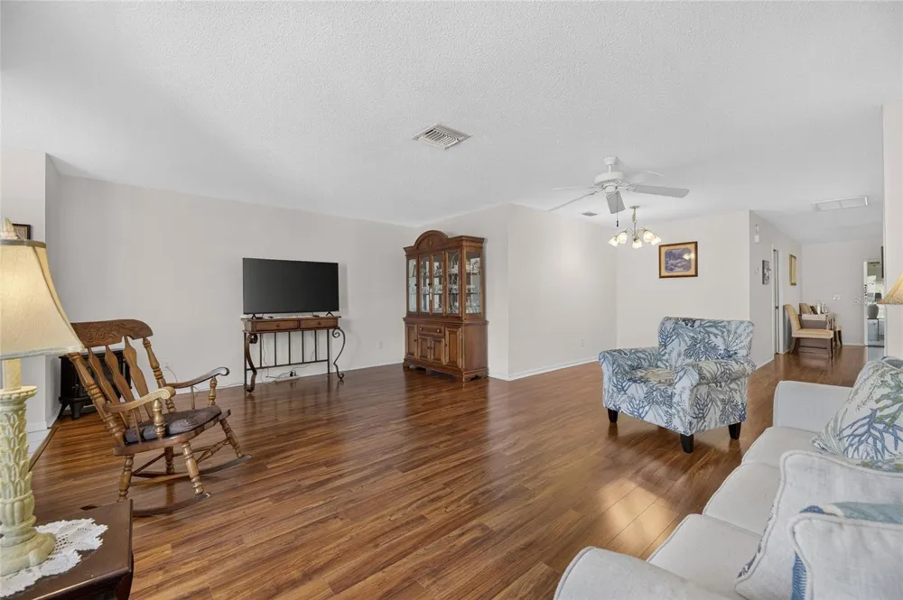 907 BLUEWATER DRIVE Sun City Center, FL 33573
