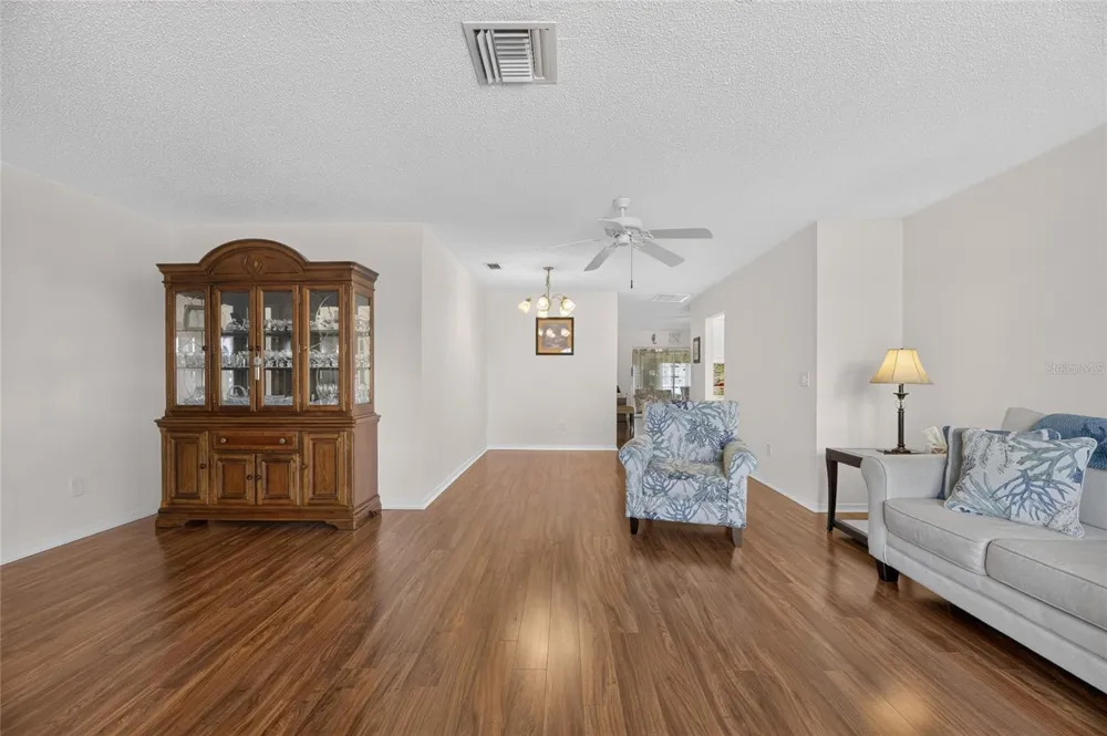 907 BLUEWATER DRIVE Sun City Center, FL 33573