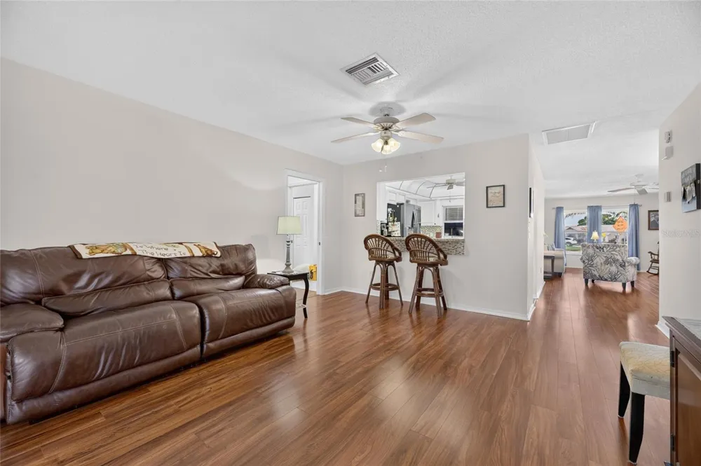 907 BLUEWATER DRIVE Sun City Center, FL 33573