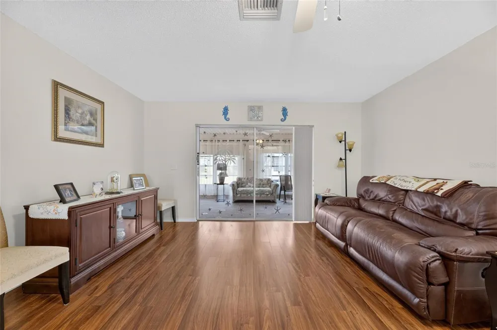 907 BLUEWATER DRIVE Sun City Center, FL 33573