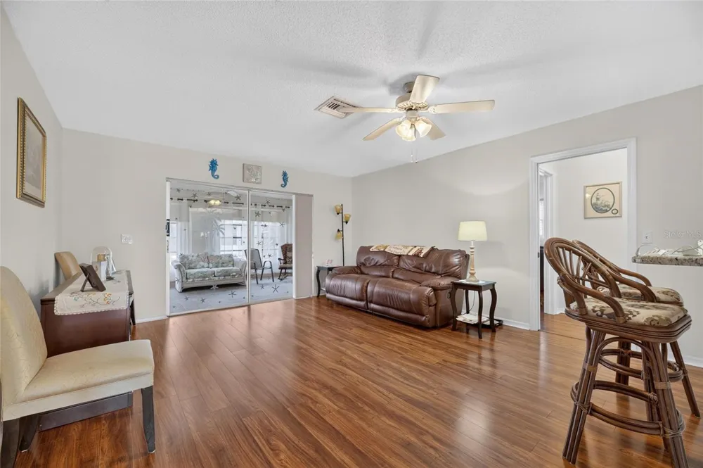 907 BLUEWATER DRIVE Sun City Center, FL 33573