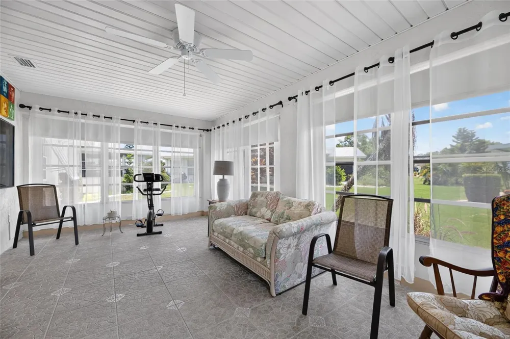 907 BLUEWATER DRIVE Sun City Center, FL 33573