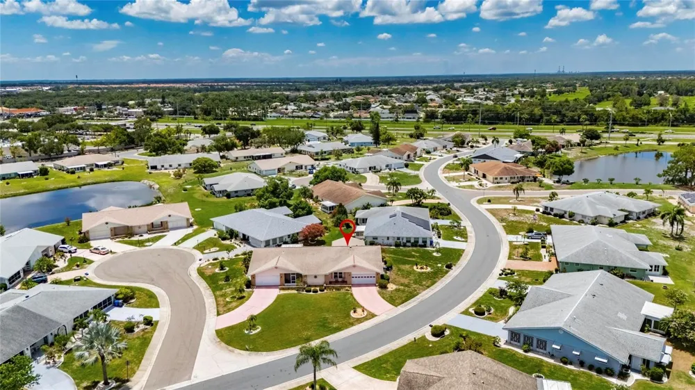 907 BLUEWATER DRIVE Sun City Center, FL 33573