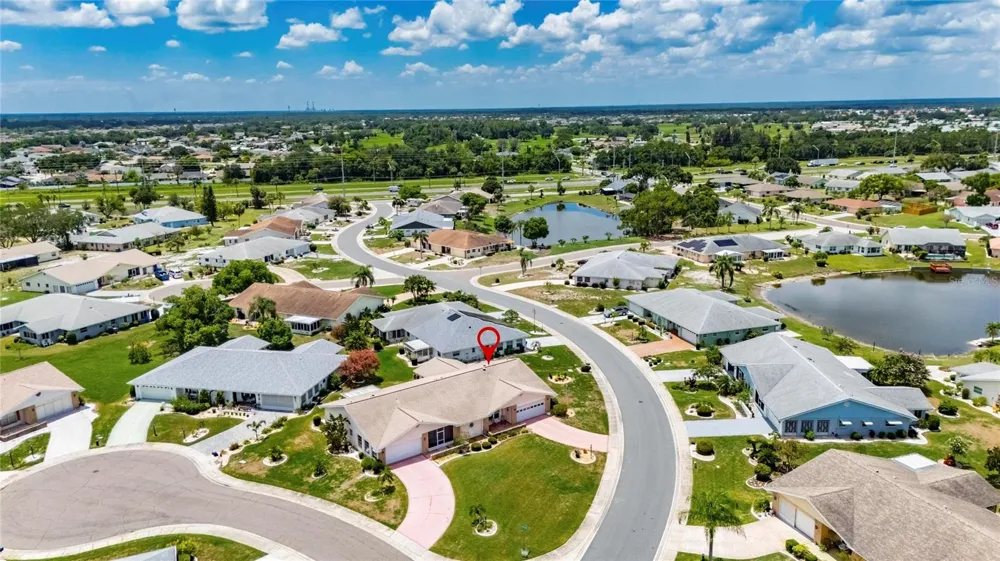 907 BLUEWATER DRIVE Sun City Center, FL 33573