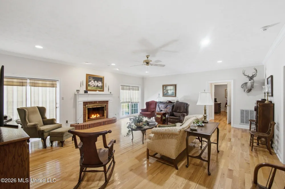 1071 Brandon Drive Mccomb, MS 39648