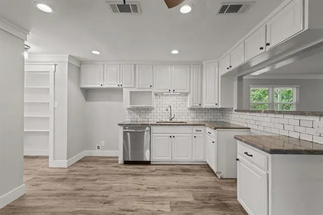 10848 Sandy Lane Beaumont, TX 77705
