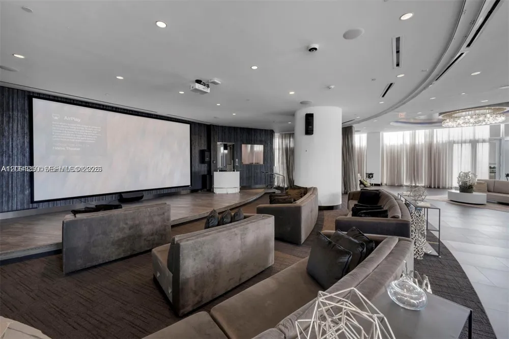 851 NE 1st Ave #PH4912 Miami, FL 33132