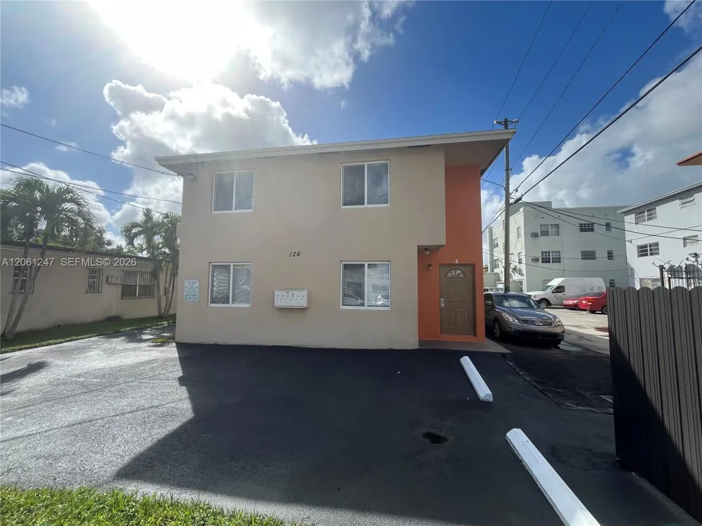 126 SW 21st Ave #3 Miami, FL 33135