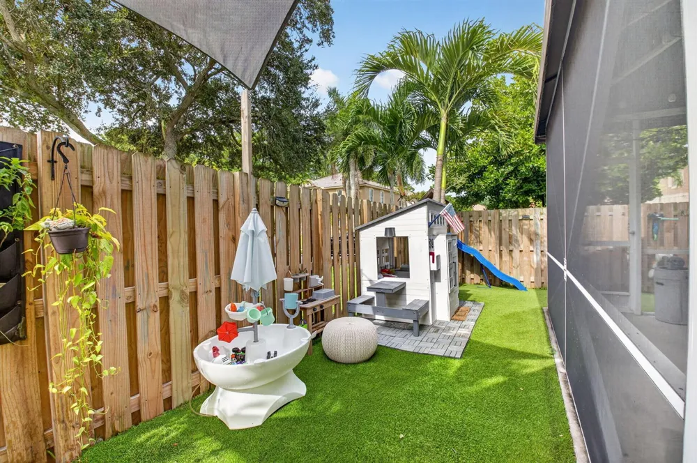3616 Asperwood Circle Coconut Creek, FL 33073