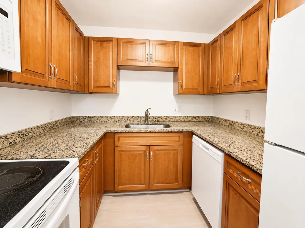 2201 NE 36th Street #208 Lighthouse Point, FL 33064