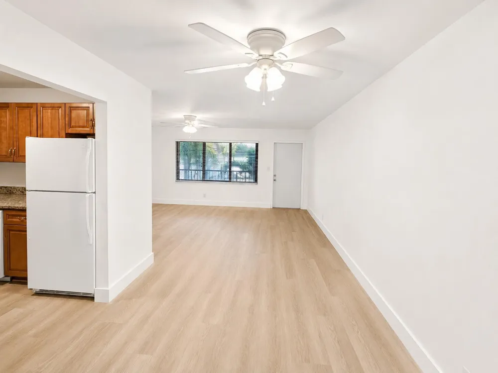 2201 NE 36th Street #208 Lighthouse Point, FL 33064