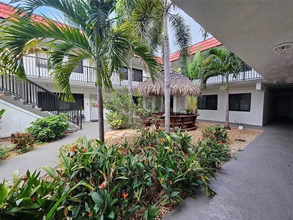 2201 NE 36th Street #208 Lighthouse Point, FL 33064