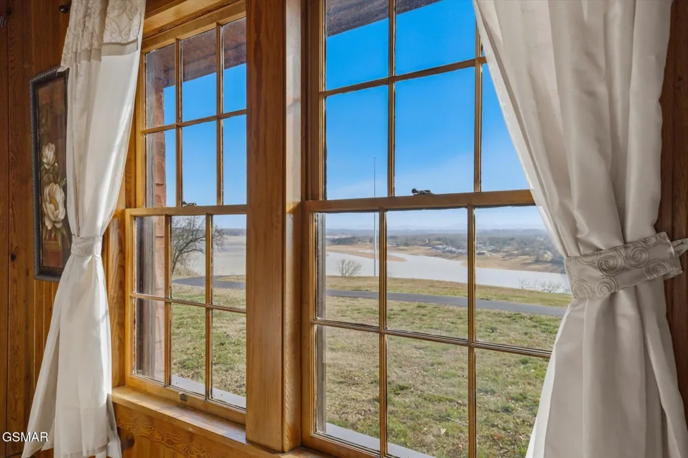 260 Highway 113 White Pine, TN 37890