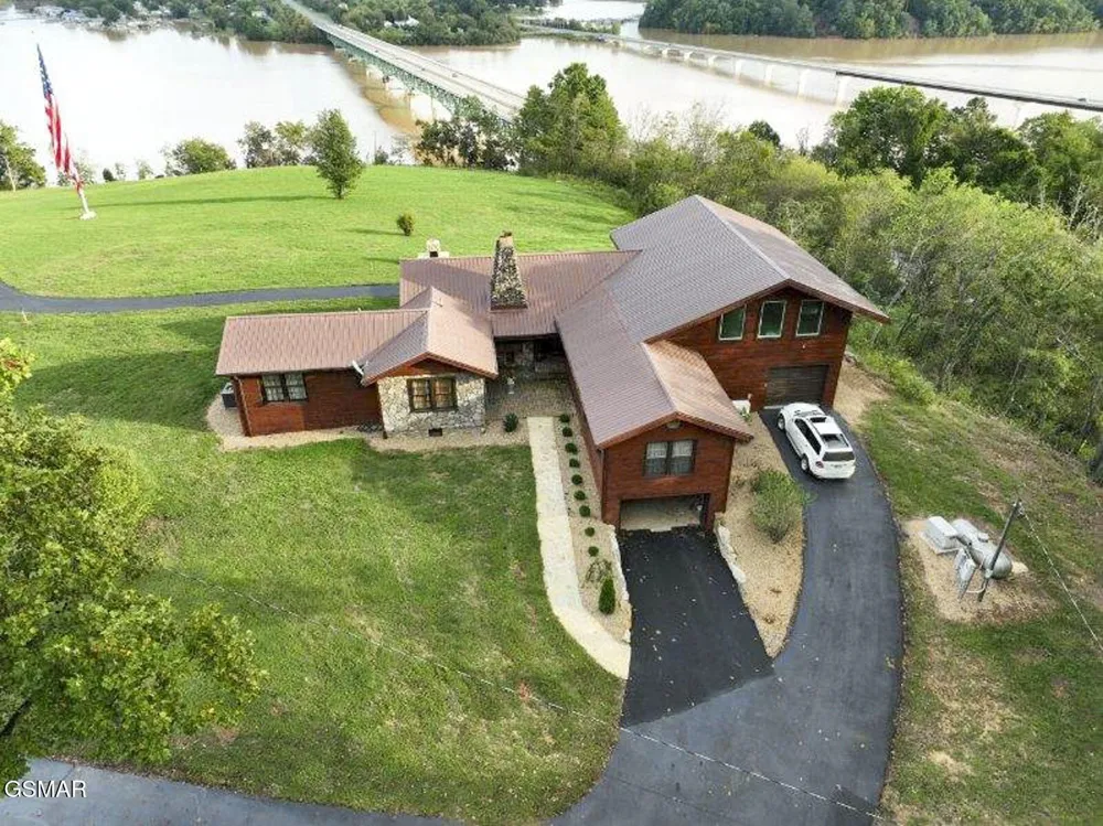 260 Highway 113 White Pine, TN 37890