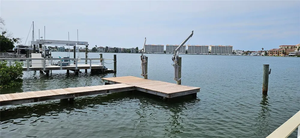 623 180TH AVENUE E Redington Shores, FL 33708