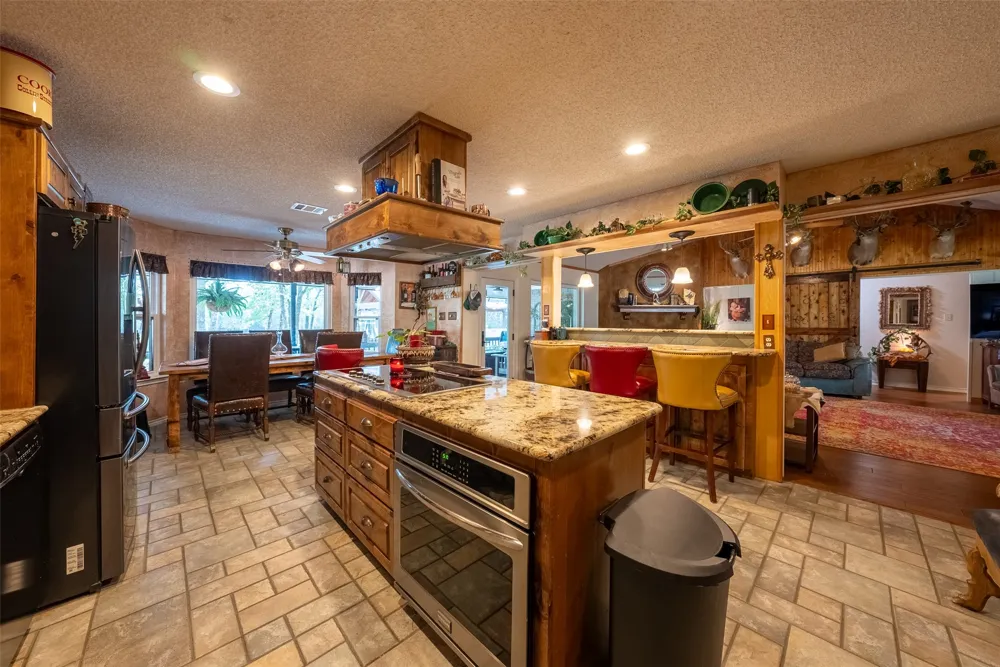 10100 County Road 4028 Kemp, TX 75143