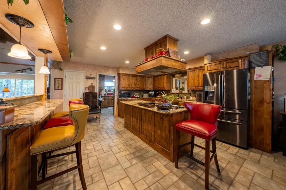 10100 County Road 4028 Kemp, TX 75143