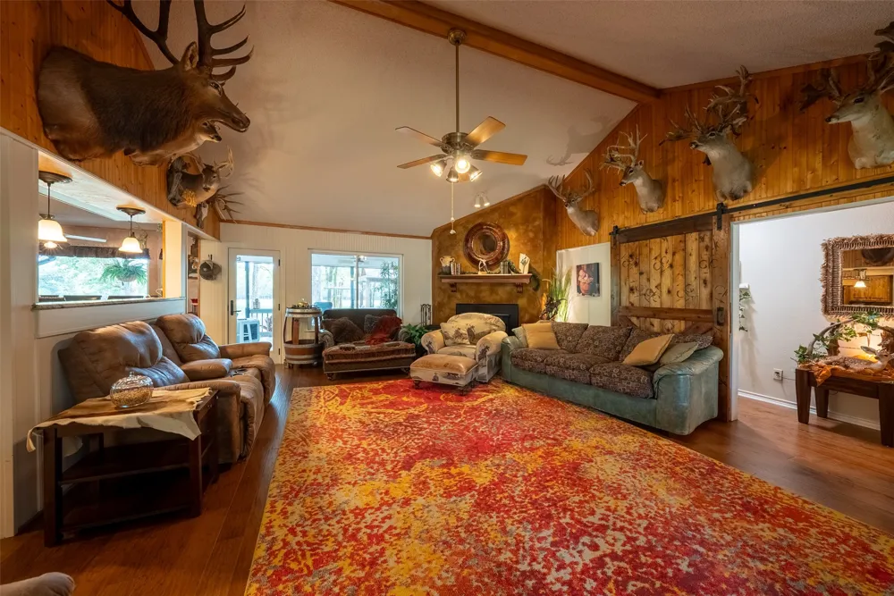 10100 County Road 4028 Kemp, TX 75143