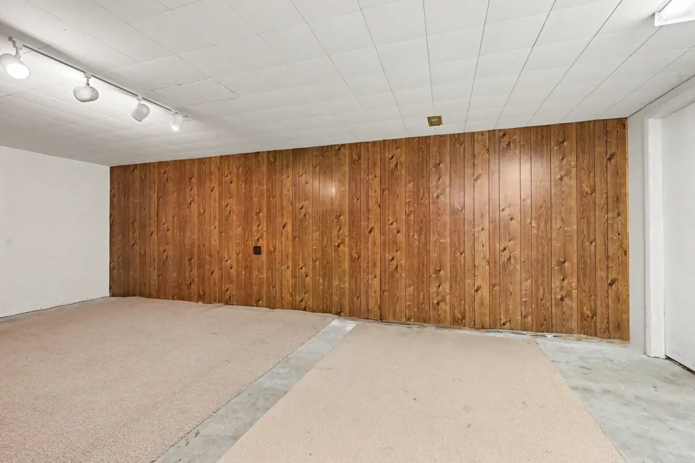 209 Cherry Hill Street Kalamazoo, MI 49006