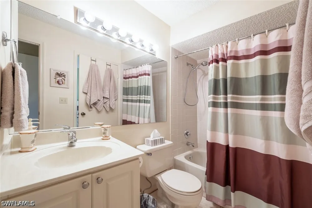 Arbour Walk Circle #2221 Naples, FL 34109