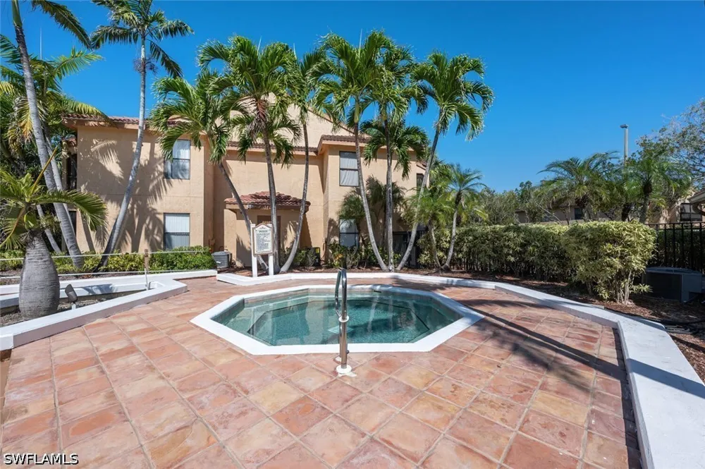 Arbour Walk Circle #2221 Naples, FL 34109