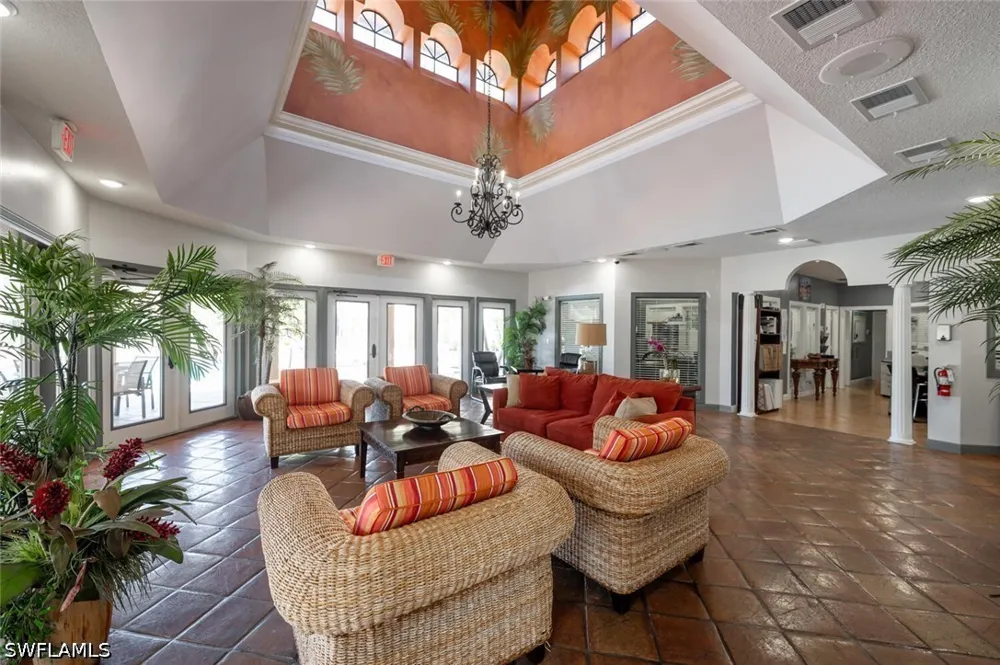 Arbour Walk Circle #2221 Naples, FL 34109