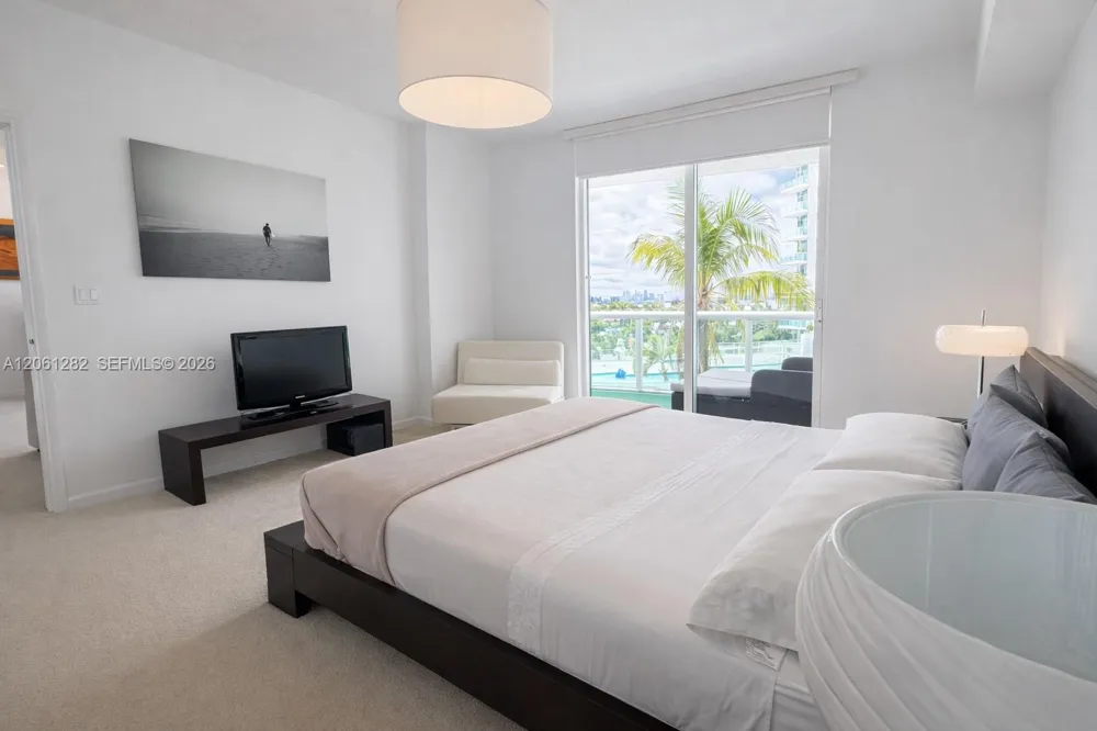 7900 Harbor Island Dr #706 North Bay Village, FL 33141