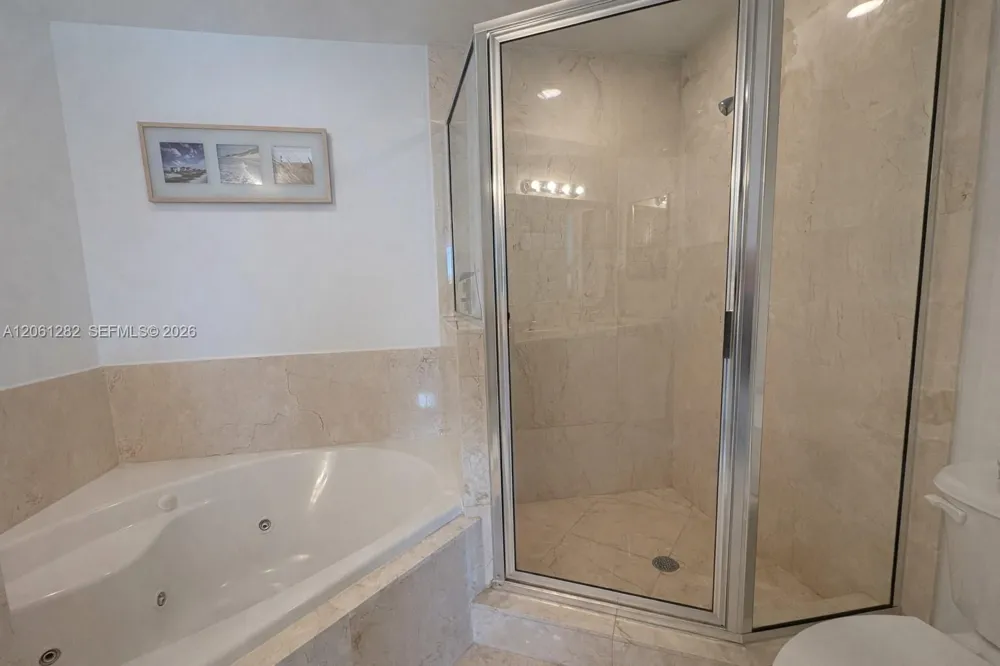 7900 Harbor Island Dr #706 North Bay Village, FL 33141
