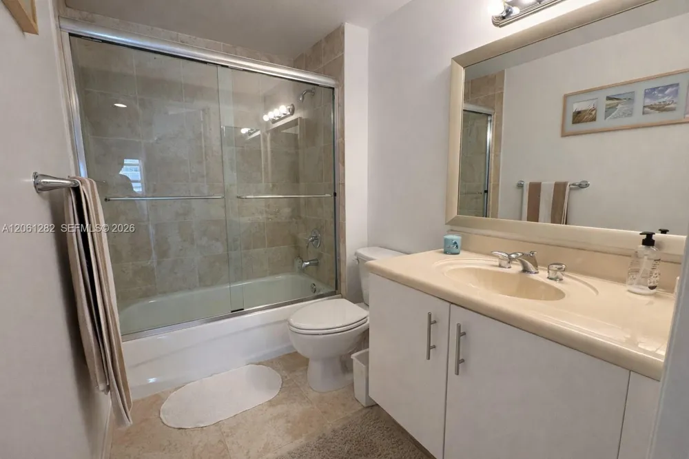7900 Harbor Island Dr #706 North Bay Village, FL 33141