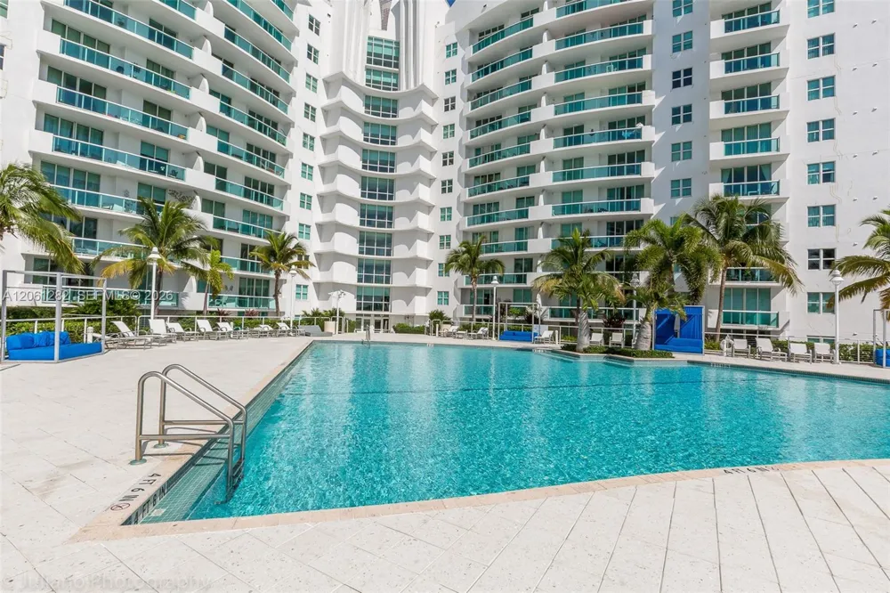 7900 Harbor Island Dr #706 North Bay Village, FL 33141