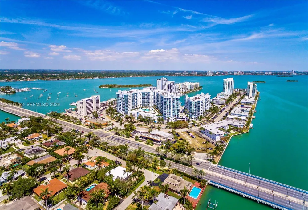 7900 Harbor Island Dr #706 North Bay Village, FL 33141