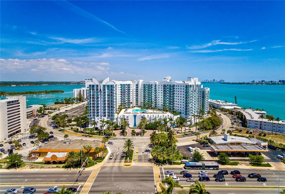 7900 Harbor Island Dr #706 North Bay Village, FL 33141