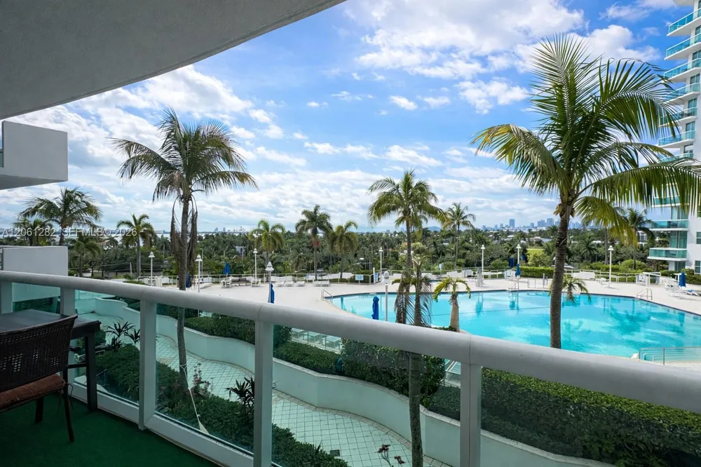 7900 Harbor Island Dr #706 North Bay Village, FL 33141