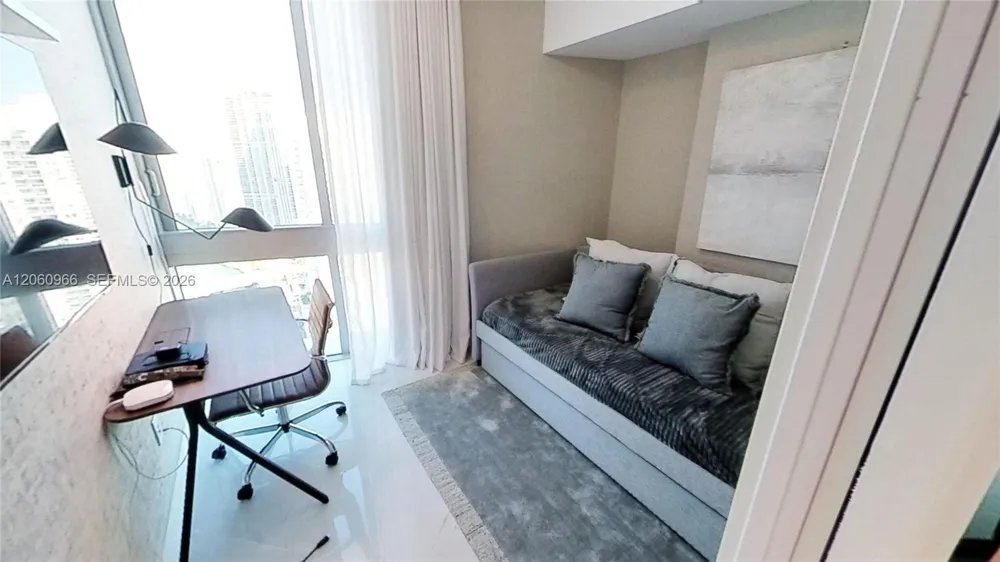 350 S Miami Ave #3902 Miami, FL 33130