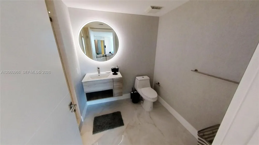350 S Miami Ave #3902 Miami, FL 33130