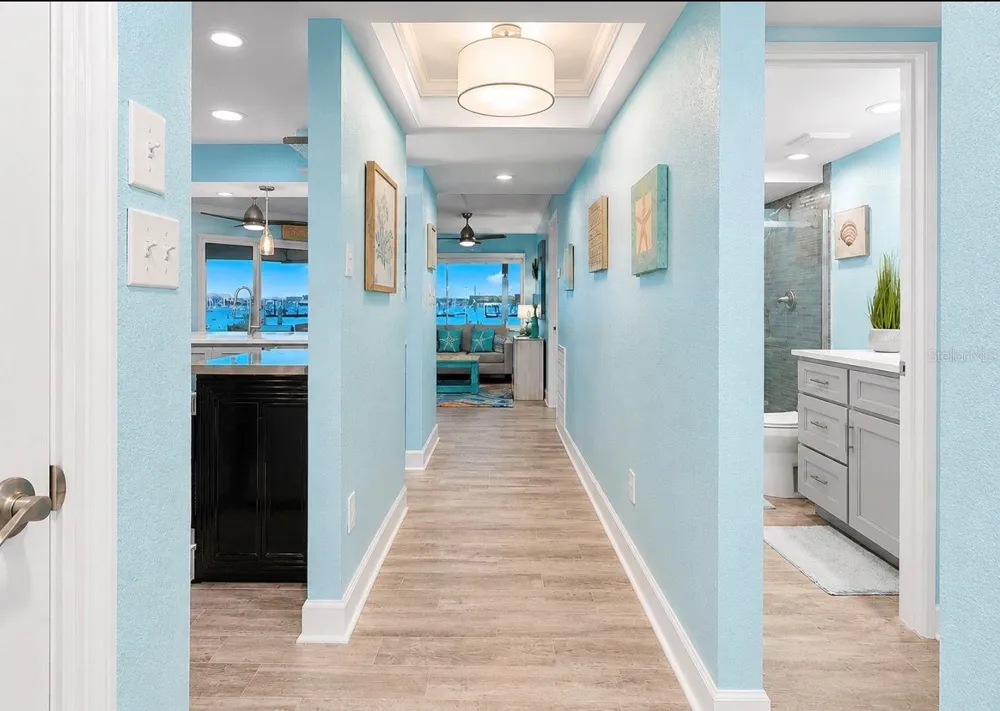 205 DOLPHIN POINT #4 Clearwater Beach, FL 33767