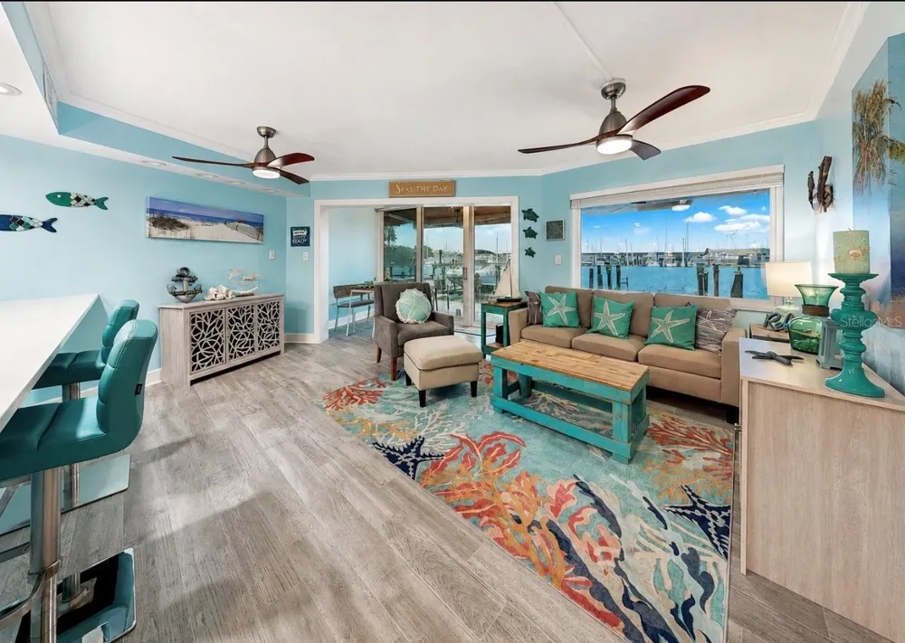 205 DOLPHIN POINT #4 Clearwater Beach, FL 33767