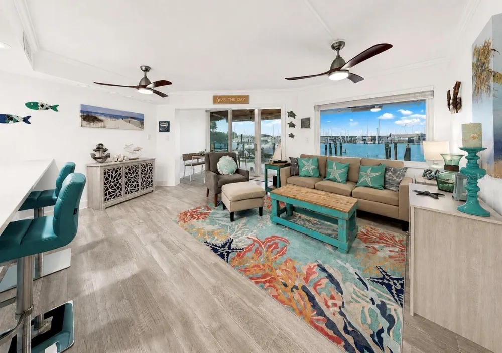 205 DOLPHIN POINT #4 Clearwater Beach, FL 33767