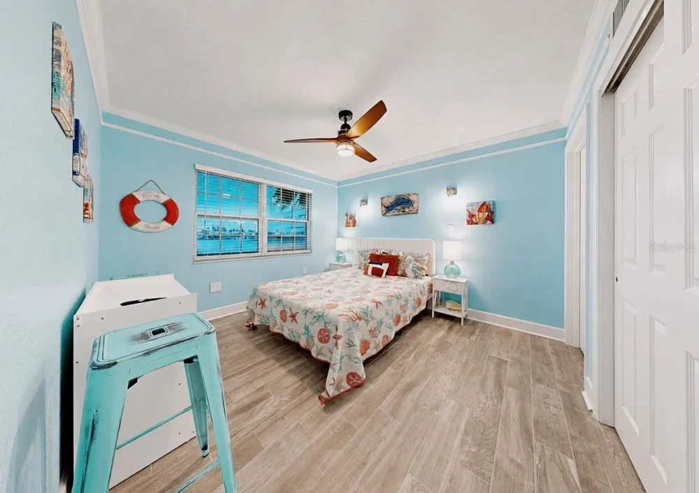 205 DOLPHIN POINT #4 Clearwater Beach, FL 33767