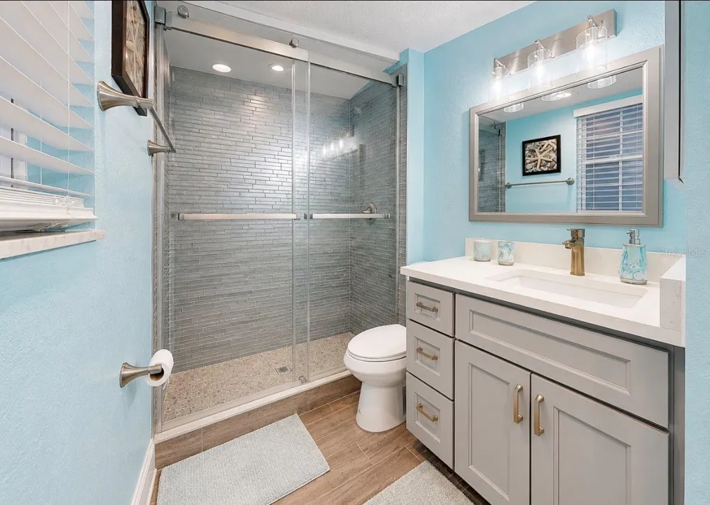 205 DOLPHIN POINT #4 Clearwater Beach, FL 33767
