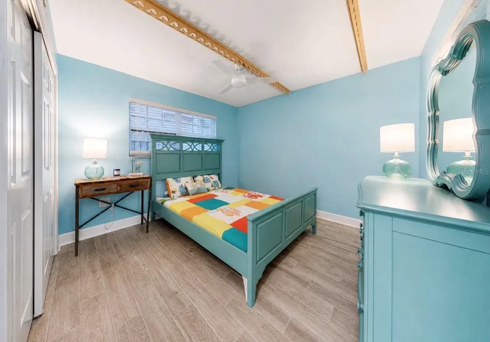 205 DOLPHIN POINT #4 Clearwater Beach, FL 33767