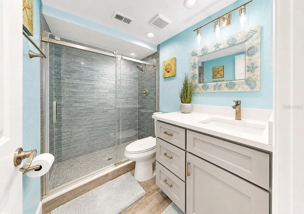 205 DOLPHIN POINT #4 Clearwater Beach, FL 33767
