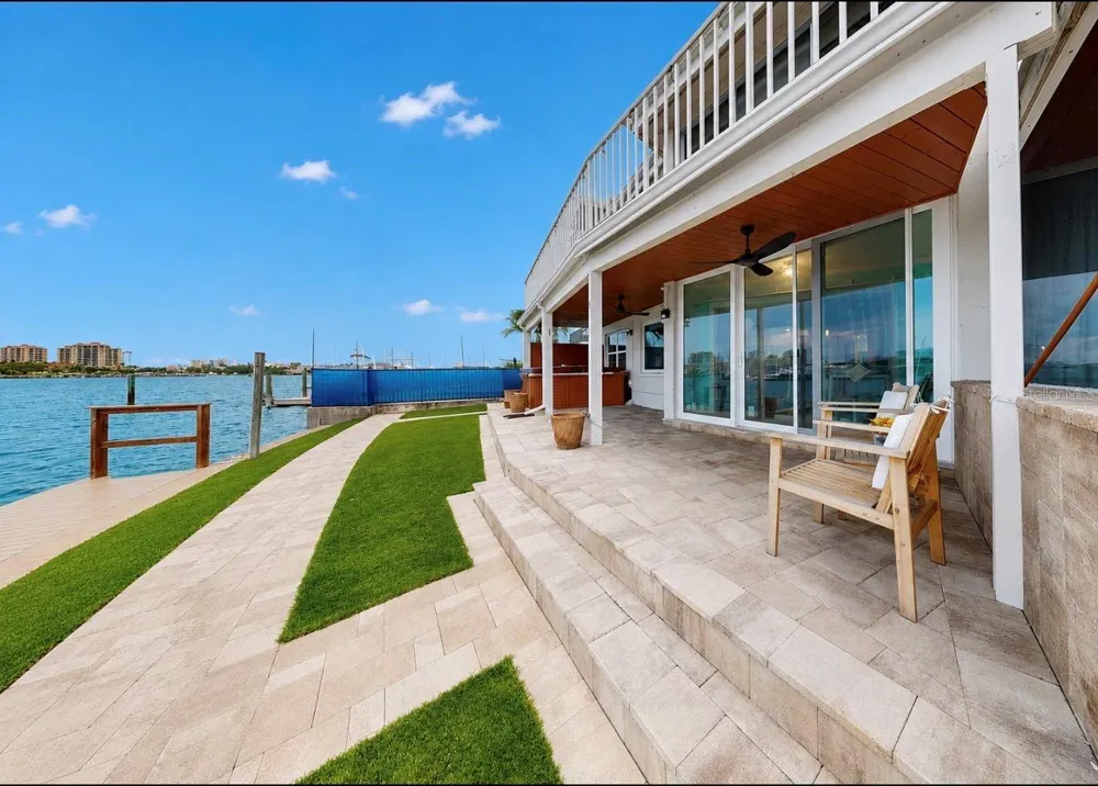 205 DOLPHIN POINT #4 Clearwater Beach, FL 33767