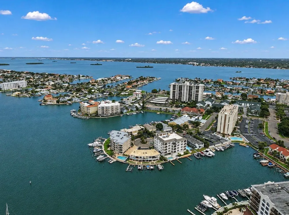 205 DOLPHIN POINT #4 Clearwater Beach, FL 33767