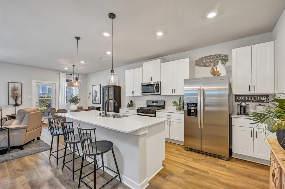 639 Salt Marsh Trail Kemah, TX 77565