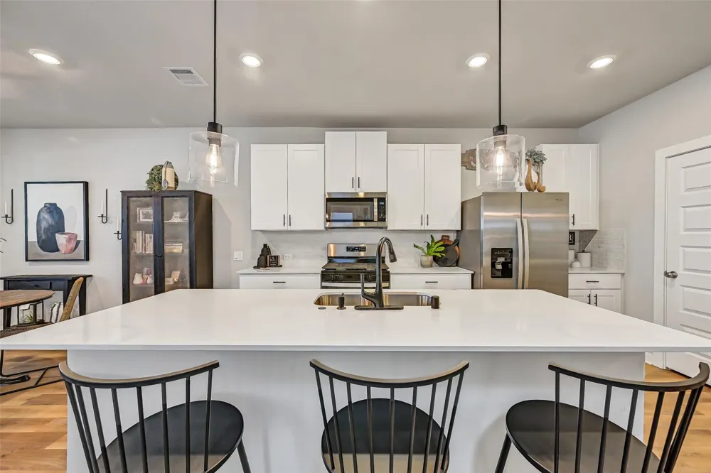 639 Salt Marsh Trail Kemah, TX 77565
