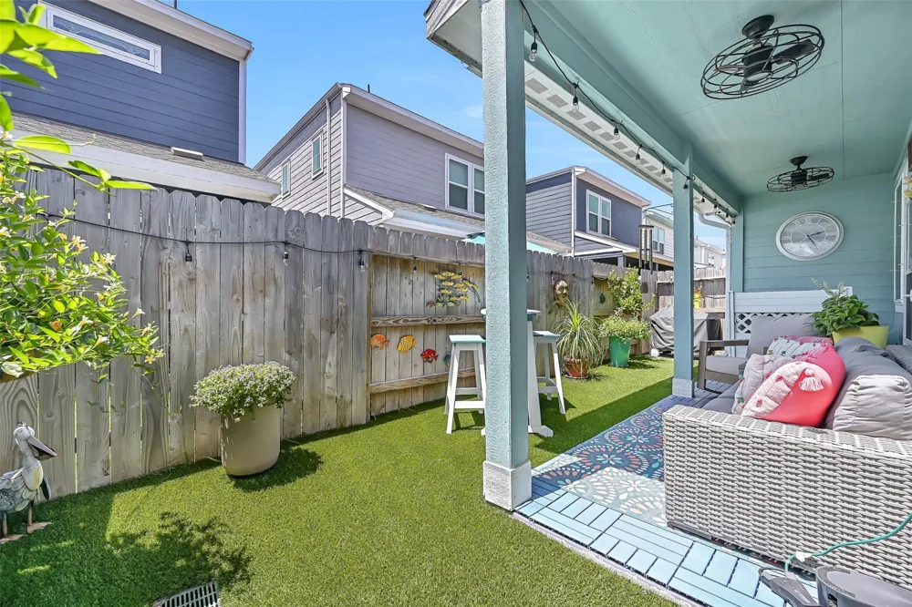 639 Salt Marsh Trail Kemah, TX 77565