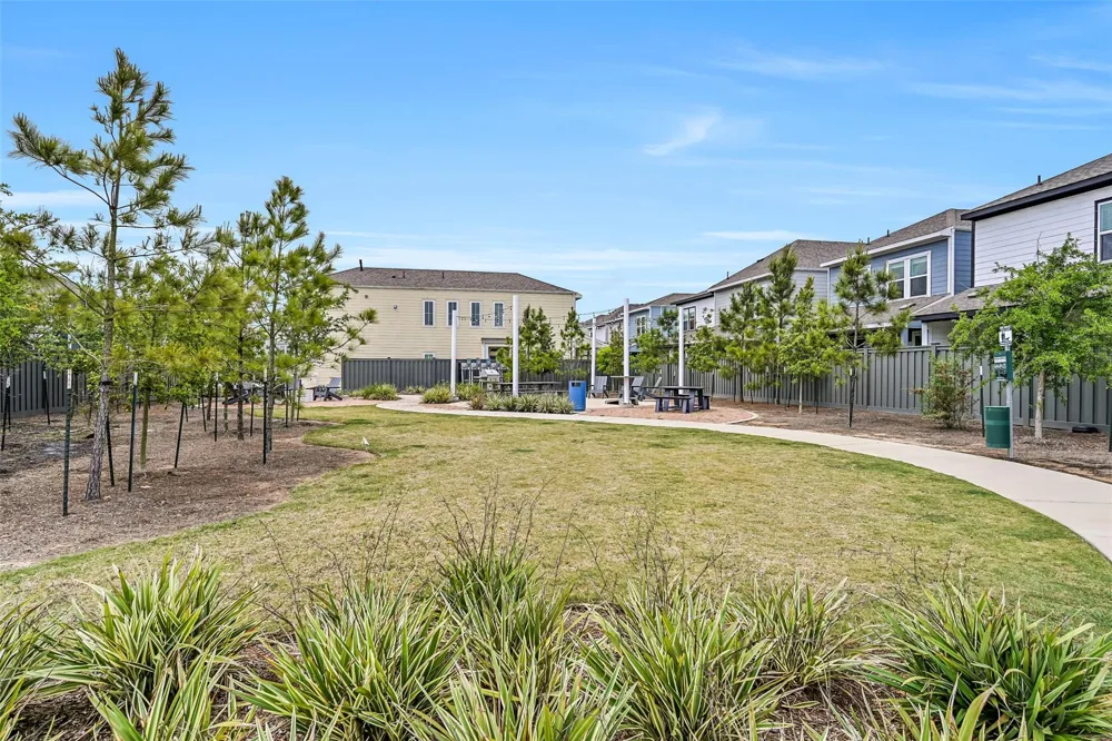 639 Salt Marsh Trail Kemah, TX 77565