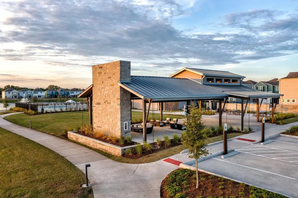 639 Salt Marsh Trail Kemah, TX 77565
